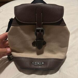 Coach Mens Hudson Small Sling Pack Cream Brown Leather Like New
